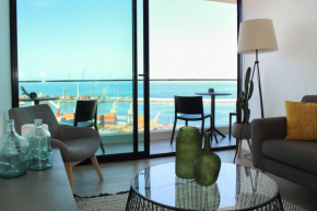 Comodo Depto 2D2B ambos KING Estacionamiento Terraza Vista al Mar Servicio HOM